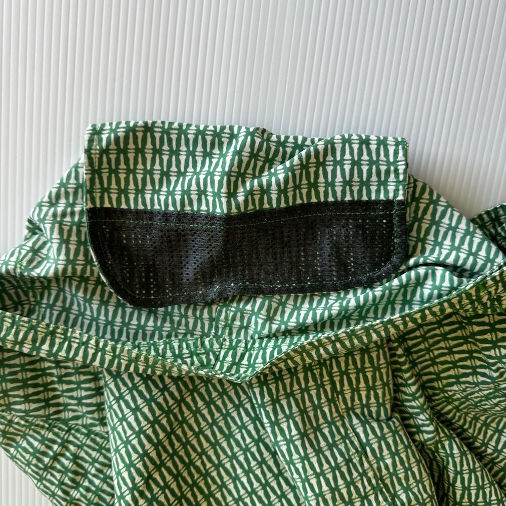 Patagonia Board Shorts Men’s 33 Green Geometric Surf Swim Beach Quick Dry - Picture 12 of 16
